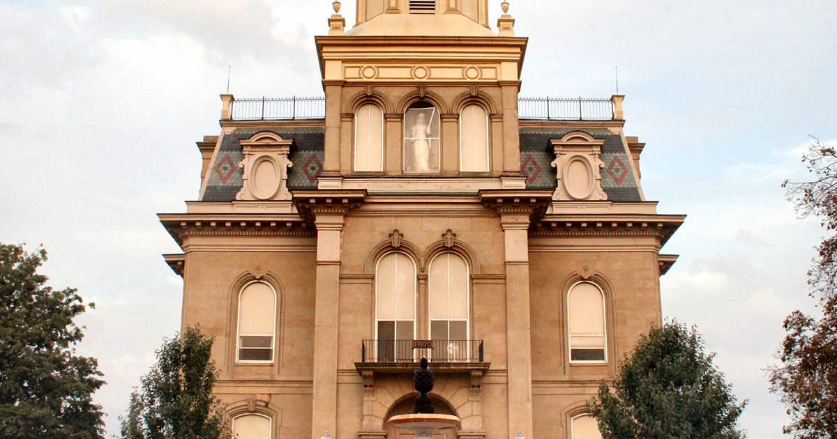 Logan County Courthouse and fountain in Bellefontaine, Ohio