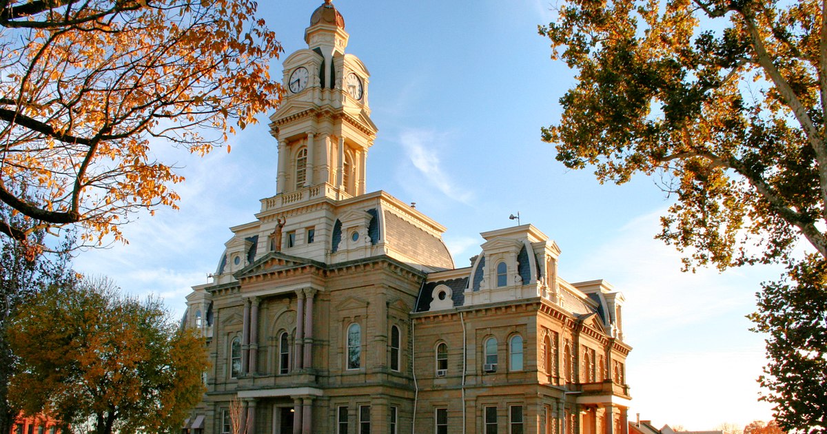 Madison County Courthouse in London, Ohio, featured in the Nov. 3 election preview