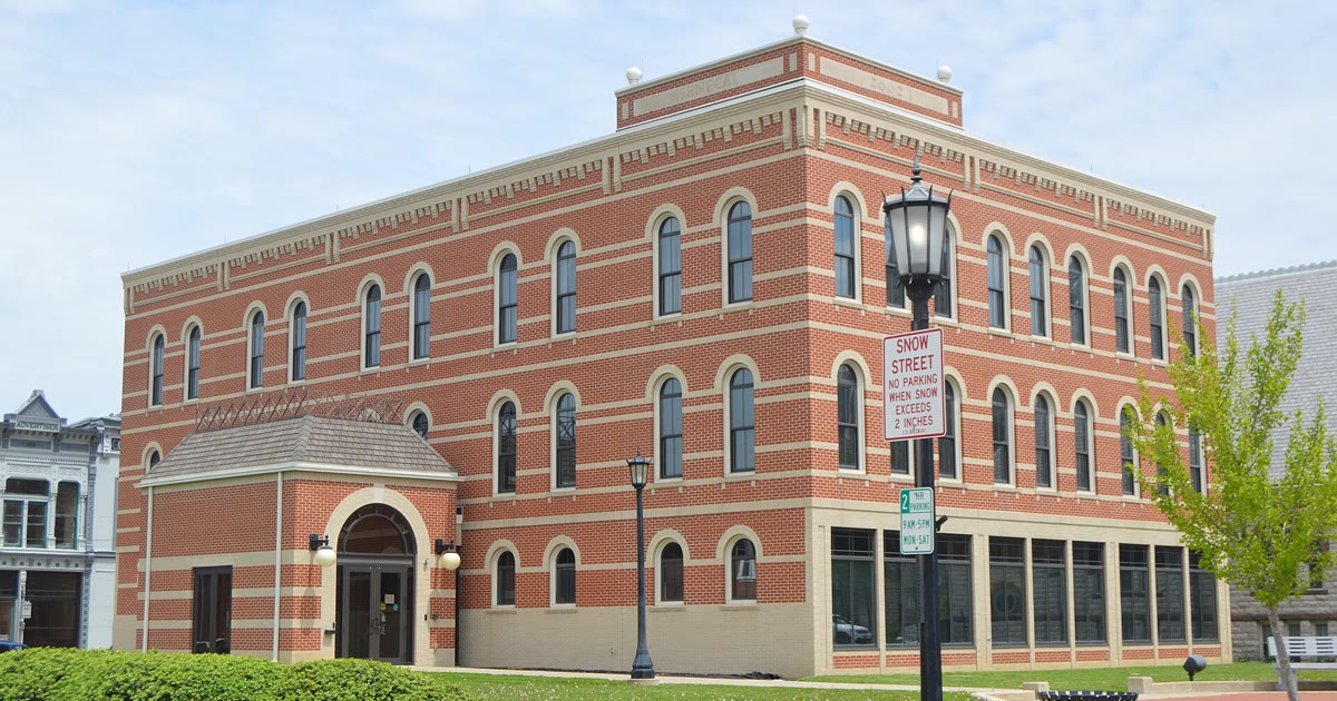 Seneca County courthouse building in downtown Tiffin, Ohio