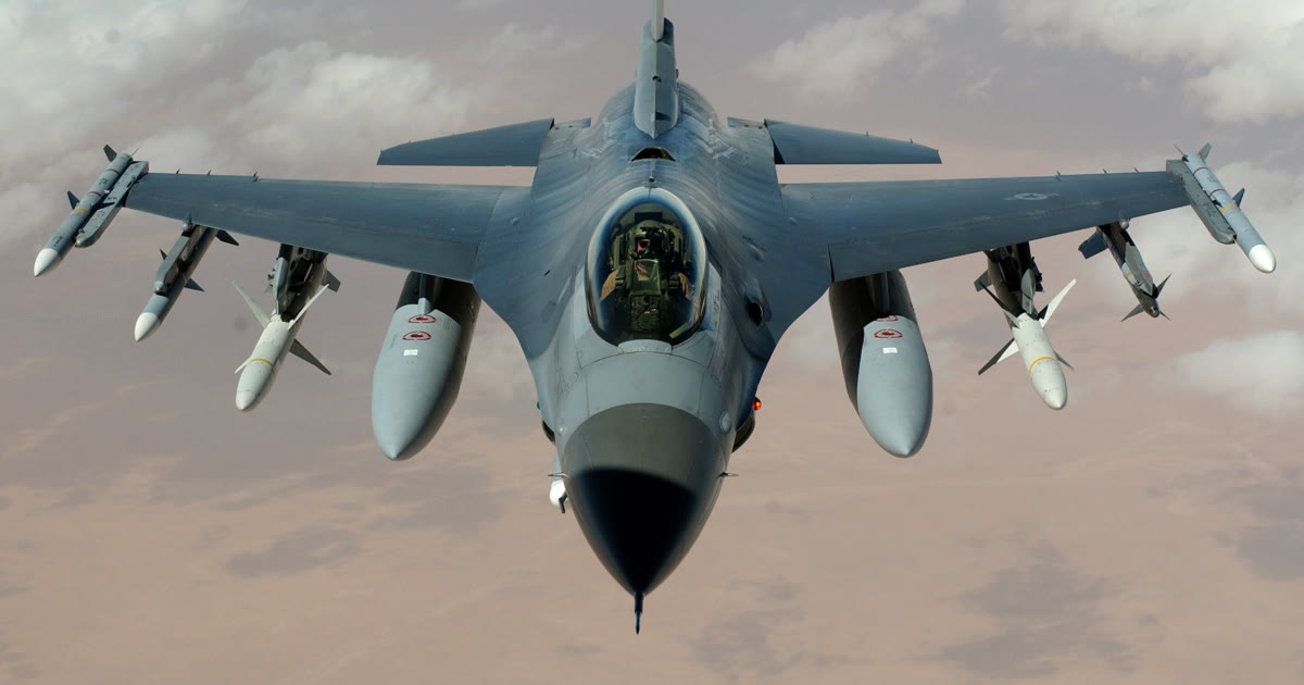 A U.S. Air Force F-16 Fighting Falcon in flight