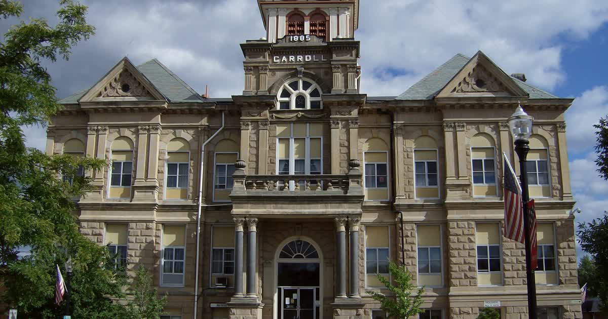 Carroll County Courthouse in Carrollton, Ohio