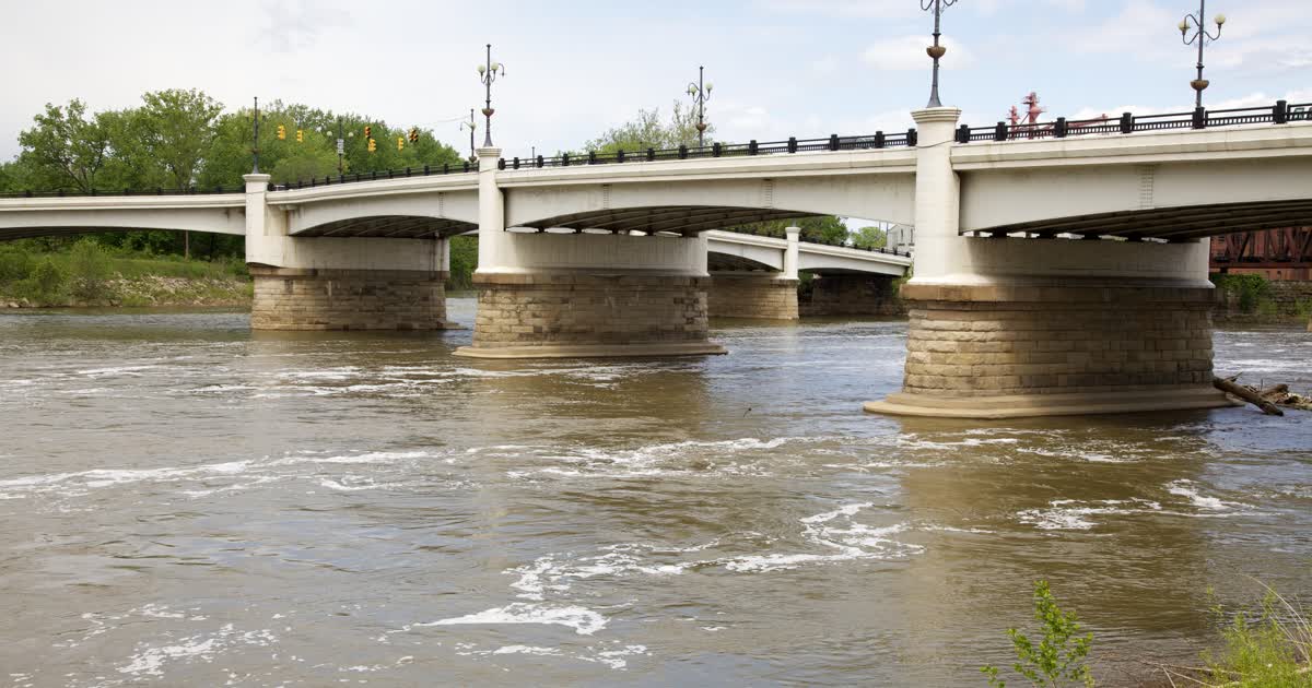 Y Bridge over the Muskingum River in Zanesville, Ohio