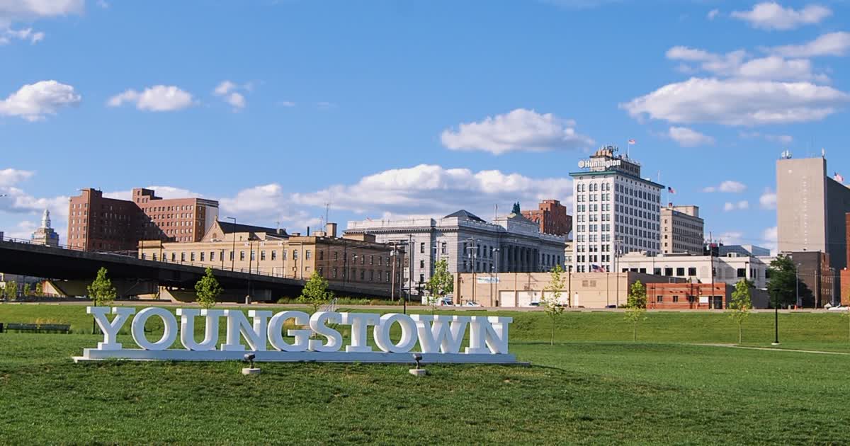 Youngstown Ohio skyline from Wean Park