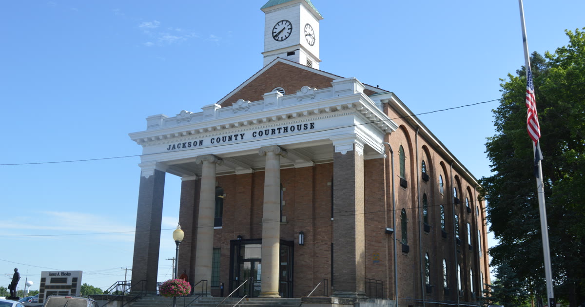 Jackson County Courthouse in Jackson Ohio
