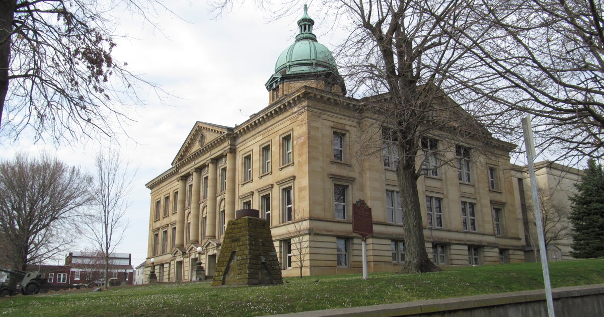Lawrence County Courthouse in Ironton