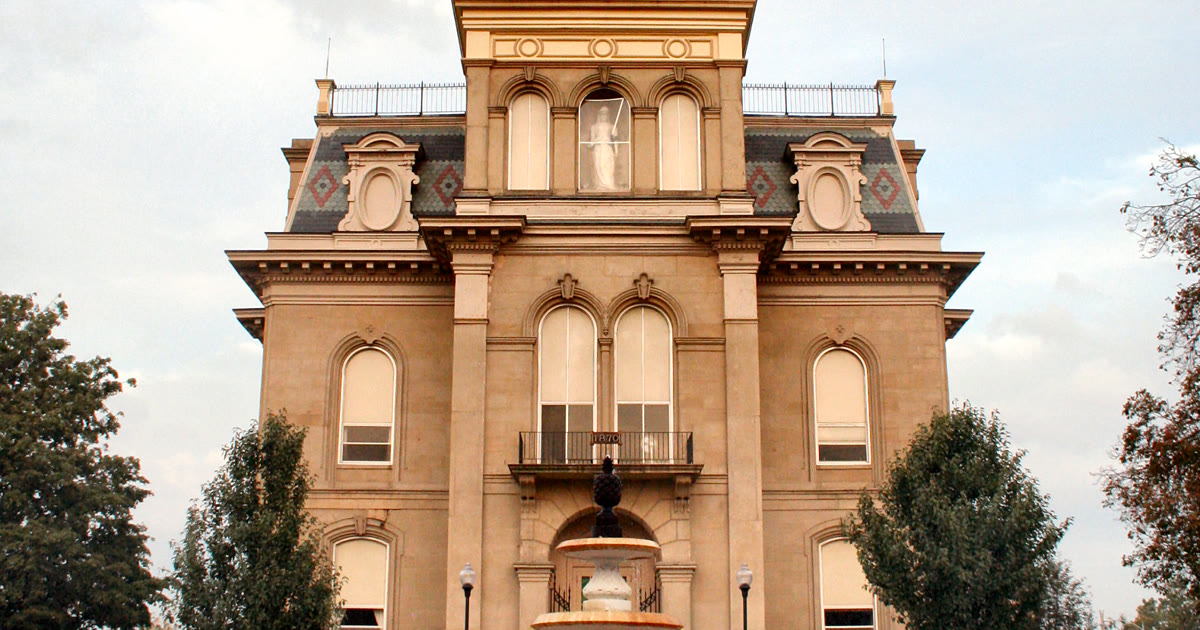 Logan County Courthouse in Bellefontaine, Ohio