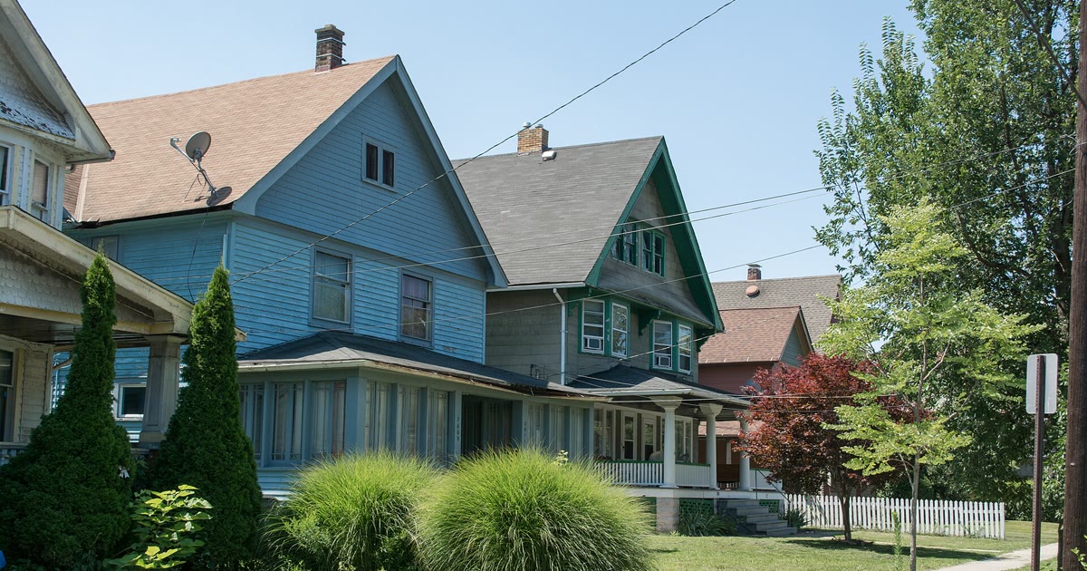 Historic houses on Archwood Avenue in Cleveland Brooklyn Centre neighborhood