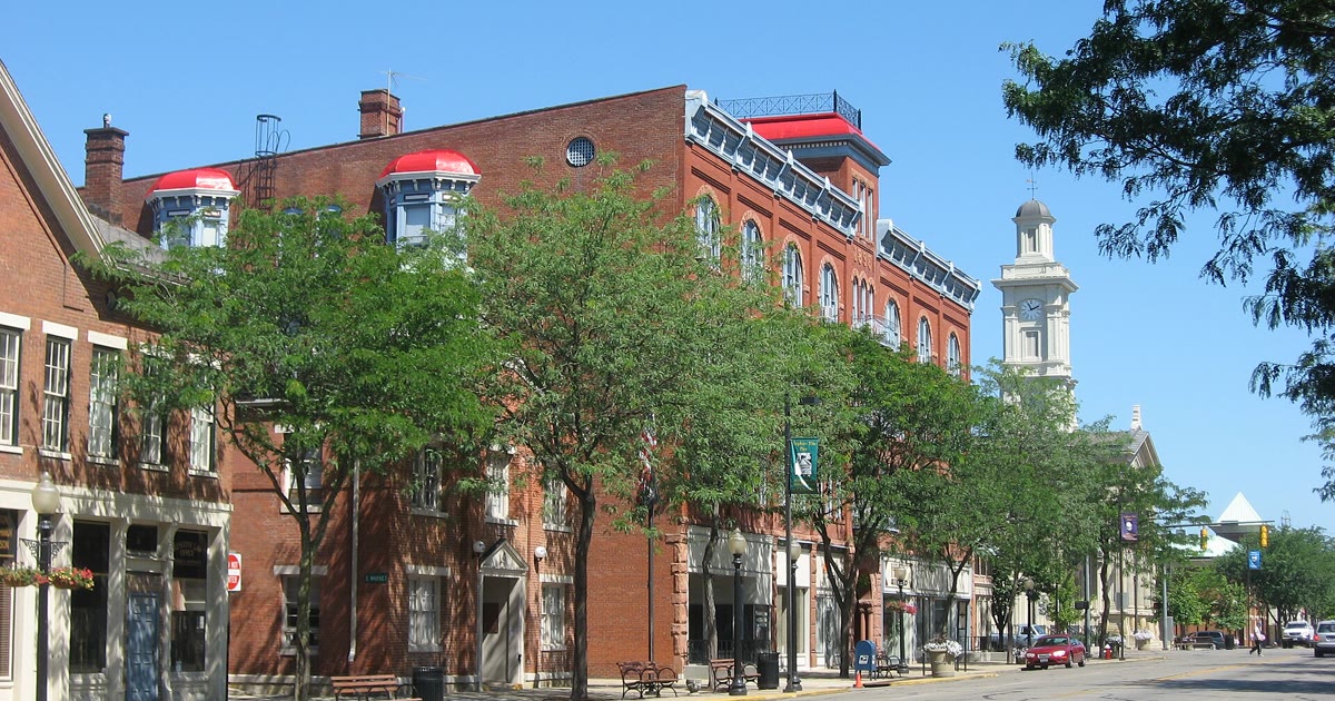 South Paint Street in downtown Chillicothe Ohio