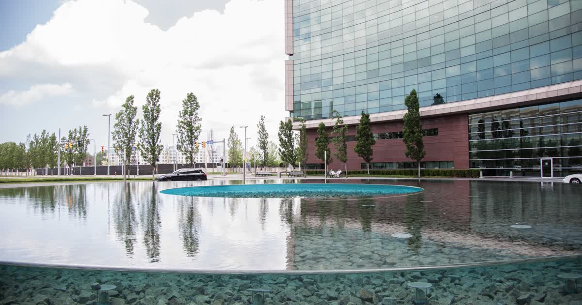 Cleveland Clinic Miller Pavilion and reflecting pool in Cleveland Ohio
