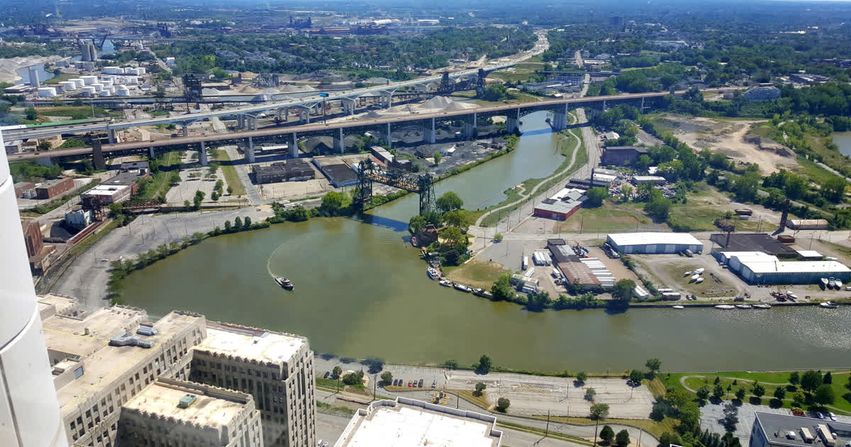 Collision Bend on the Cuyahoga River in Cleveland. Photo: Tim Evanson, CC BY