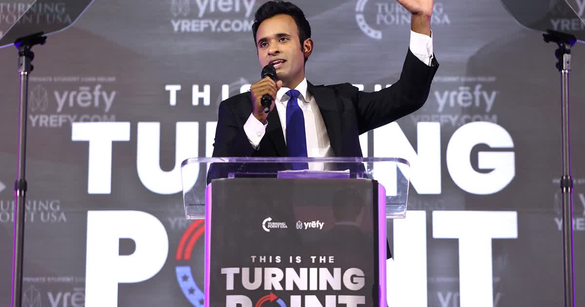 Vivek Ramaswamy speaking at a campaign event
