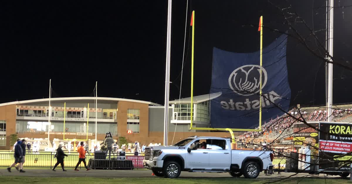 Doyt Perry Stadium in Bowling Green at night