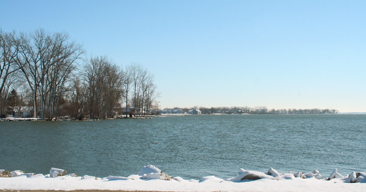 Grand Lake St. Marys shoreline in Celina, Ohio, home of Wright State Lake Campus