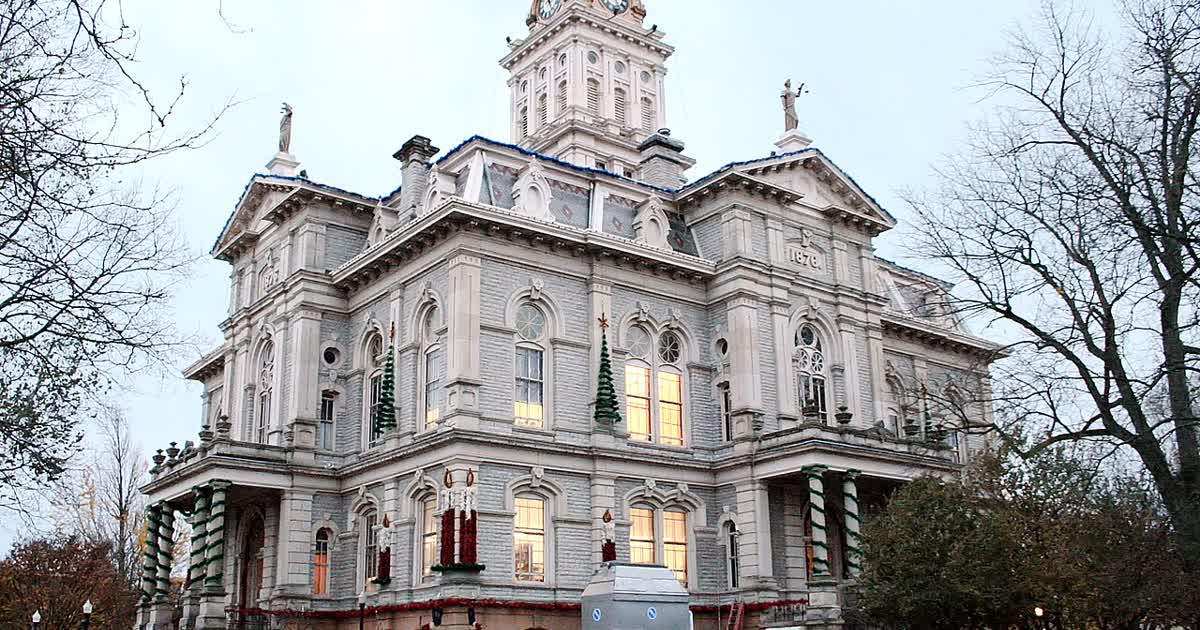 The Licking County Courthouse in Newark, Ohio