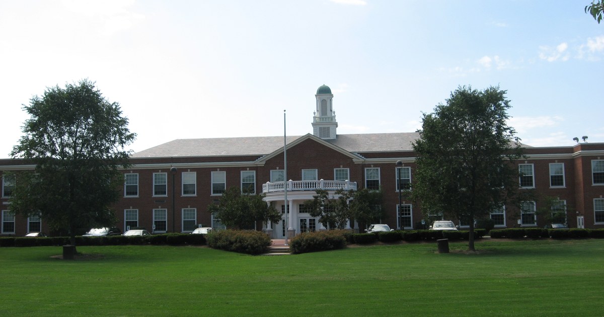 Front of Shaker Heights High School in Shaker Heights, Ohio