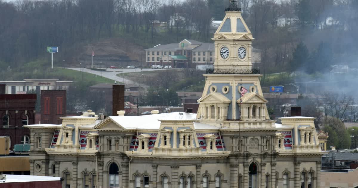 Muskingum County Courthouse in Zanesville, Ohio
