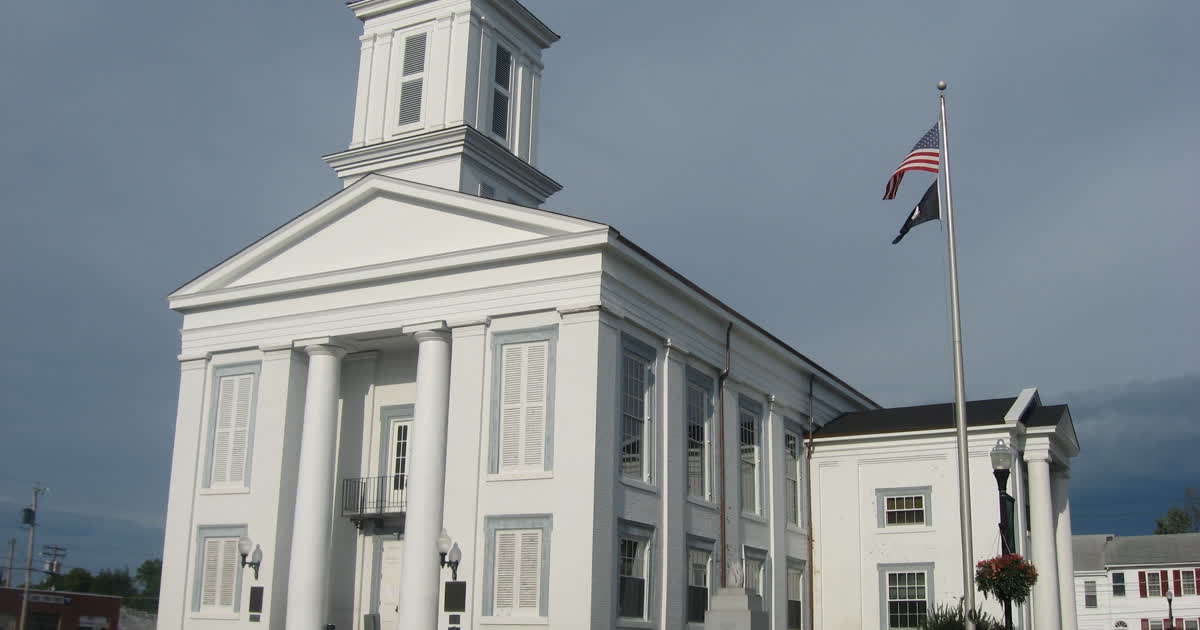 Brown County Courthouse in Georgetown, Ohio