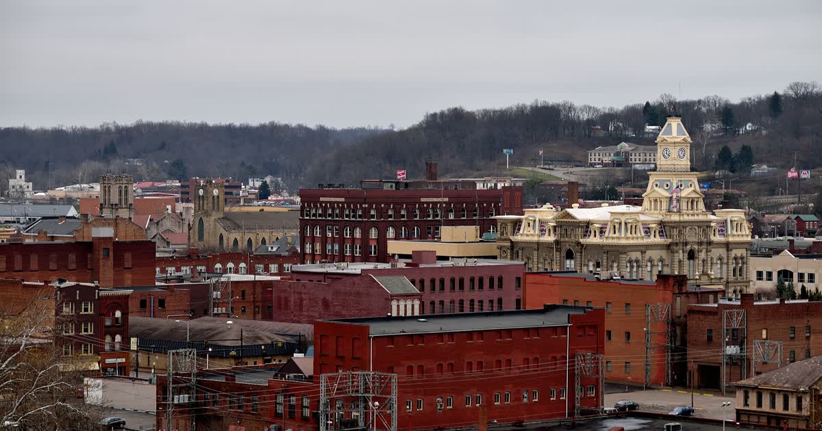 Downtown Zanesville, Ohio, with the Muskingum County Courthouse clock tower