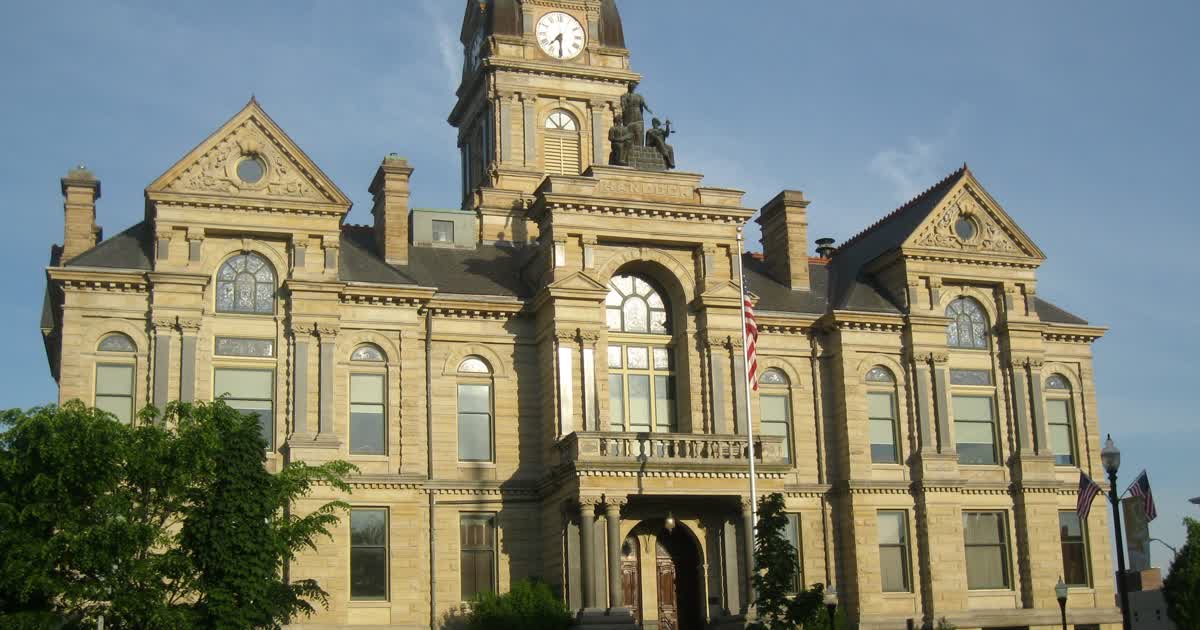 Hancock County Courthouse in Findlay Ohio