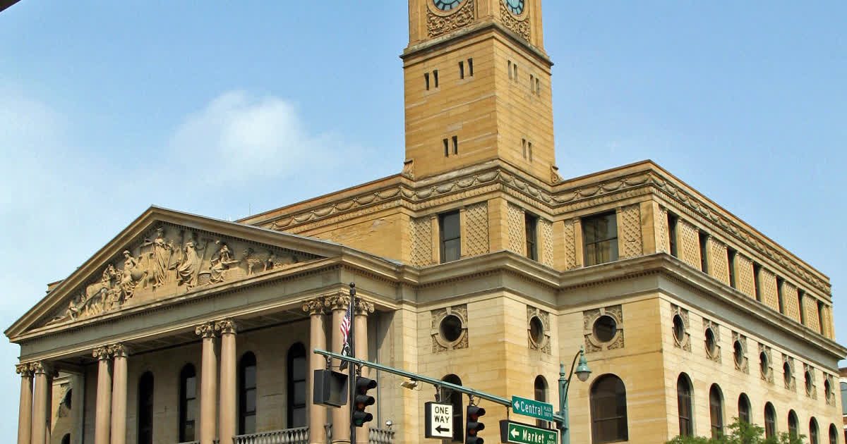 The Stark County Courthouse in Canton, Ohio, a stone building with a clock tower