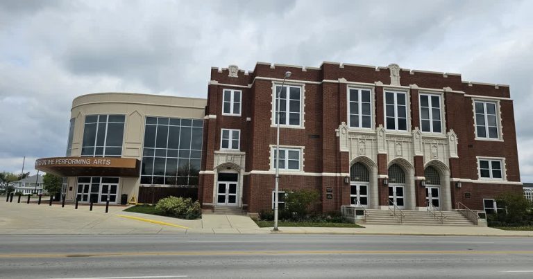 Northwest Ohio High Schools Invited to Join 2026-27 Poetry Out Loud Competition