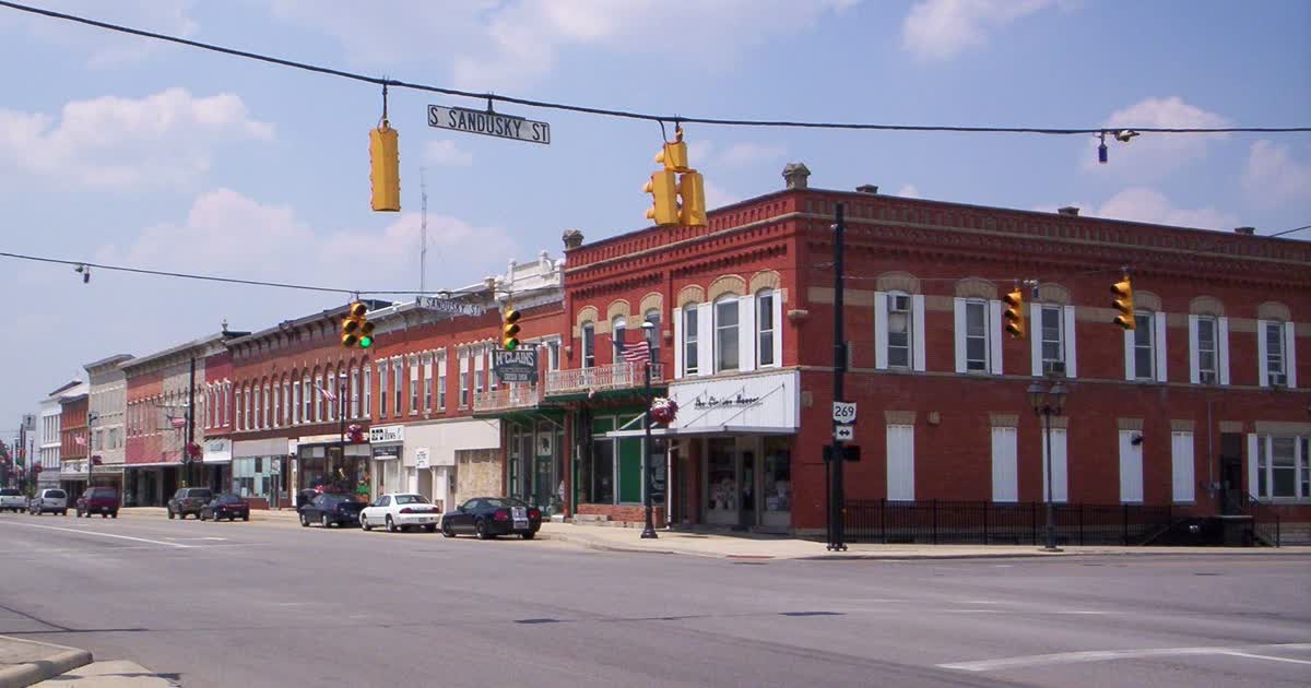 Downtown Bellevue, Ohio at South Sandusky Street