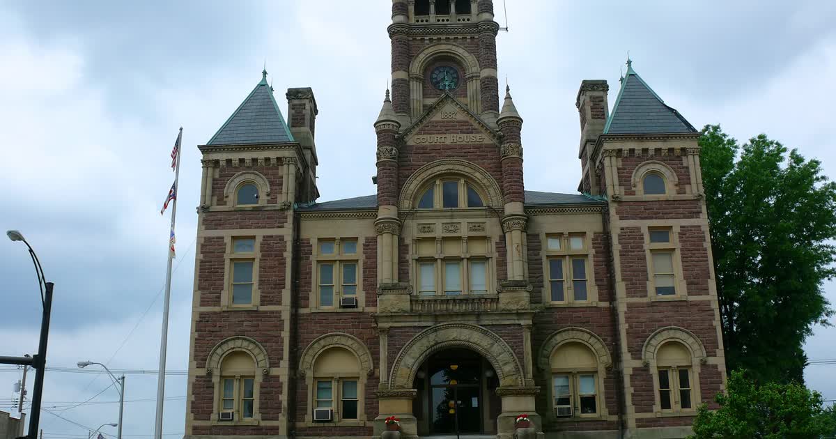 Perry County Courthouse in New Lexington, Ohio